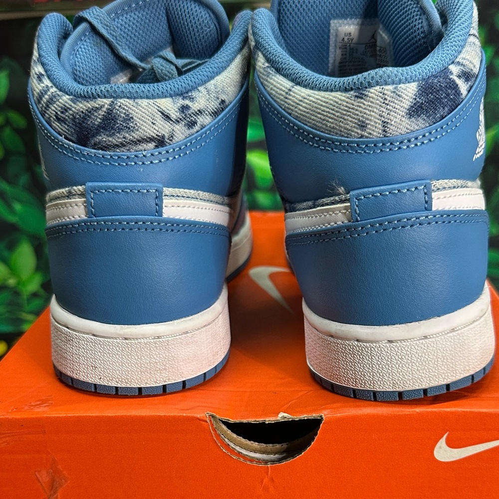 Jordan 1 Mid Washed Denim Size 4.5Y/6W - Picture 4 of 6